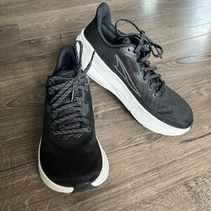 Altra Womens Experience Flow road running shoes 8.5